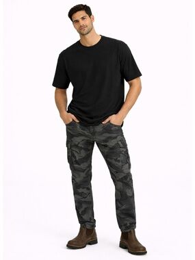 Wrangler Black & Grey Camouflage Cargo Pants - Size 38x32 GUC